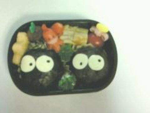 キャラ弁 まっくろくろすけ弁当 レシピ 作り方 By ベーグル 楽天レシピ キャラ弁 まっくろくろすけ弁当 レシピ 作り方 By ベーグル 楽天レシピ